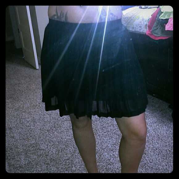 Pleated skirt