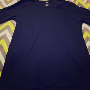 Black Mossimo tissue tee with elbow length sleeves