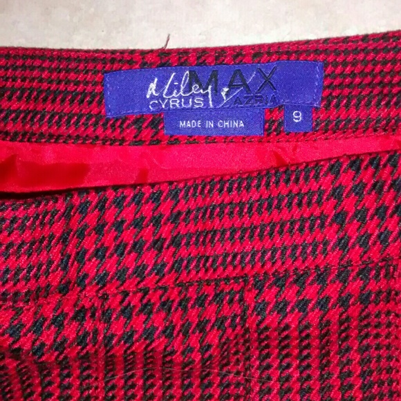 Skirt - Picture 2 of 2