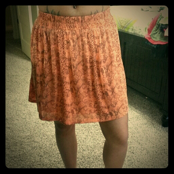 Snakeskin print skirt