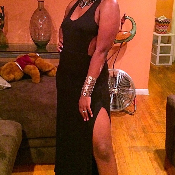 Diamond Back Maxi Dress♦️ - Picture 2 of 2