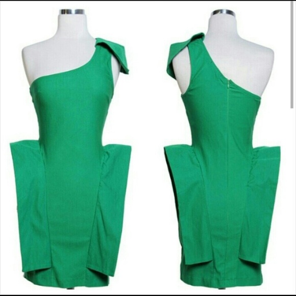 Green 1 shoulder Dress