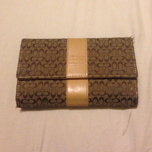 Coach wallet