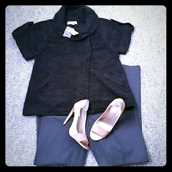 Black Knitted Short Sleeve Sweater