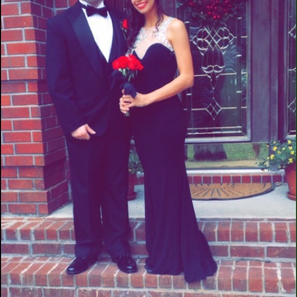 Dresses & Skirts - I'm selling this prom dress size 3