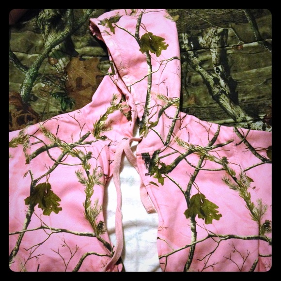Realtree-Lady Bell zip up hoodie