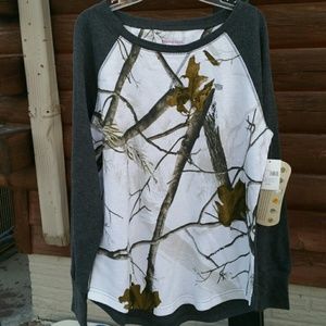 Realtree Gray and White Camo Long Sleeve Shirt NEW