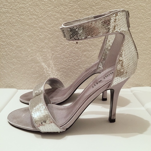 Nine West Silver Heels, Size 7M