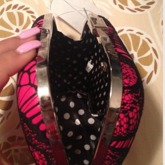 Skull clutch - Picture 2 of 4