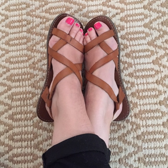 Roxy sandals
