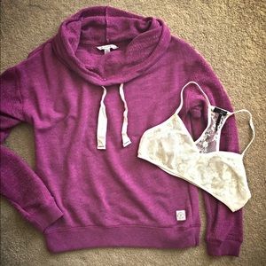 American Eagle sweatshirt
