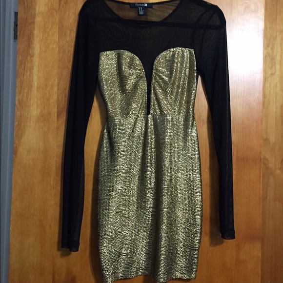 Forever 21 Dresses & Skirts - Beautiful fitted black and gold dress