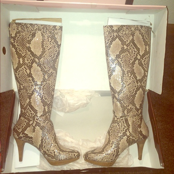 Fall boots
