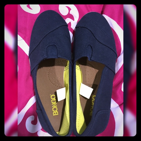 NEVER WORN navy blue slip on shoes
