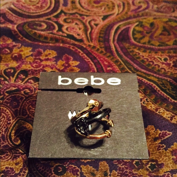 Bebe top finger ring set