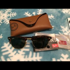 RAY BAN: ClubMaster Fleck
