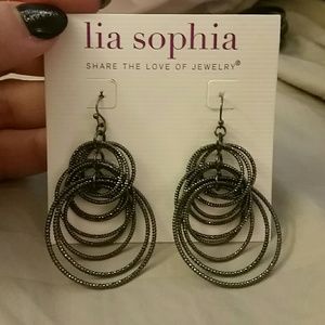 Bundle for @bevleesales