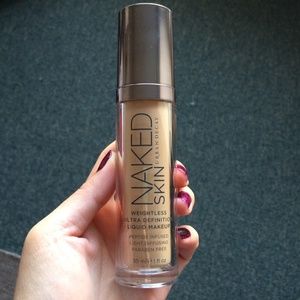 Naked UD liquid foundation - shade 2.0