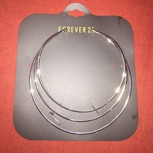 Forever 21 Silver choker!