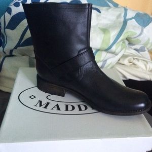 Steve Madden boots
