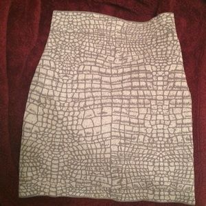 BCBG Mini pencil skirt