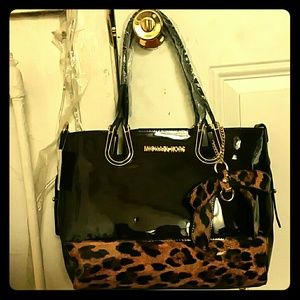 Beautiful MK purse bundle for @leeanns86