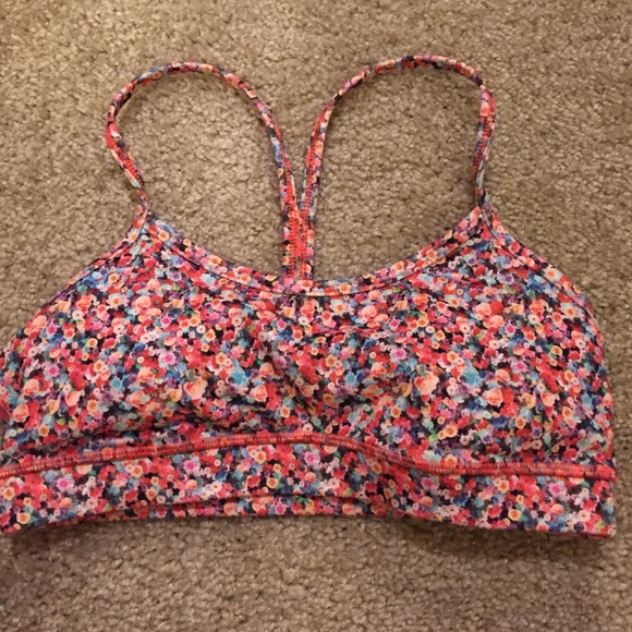 lululemon athletica Other - Flow Y bra