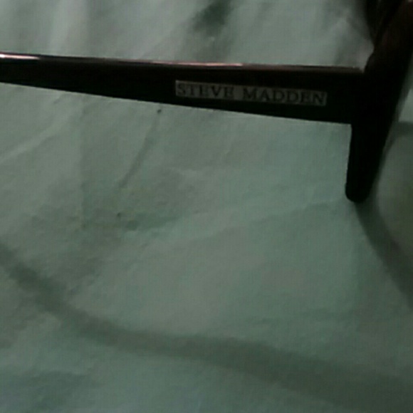 Sunglasses - Picture 2 of 4