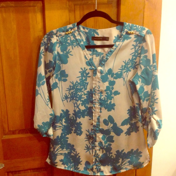 Limited blouse
