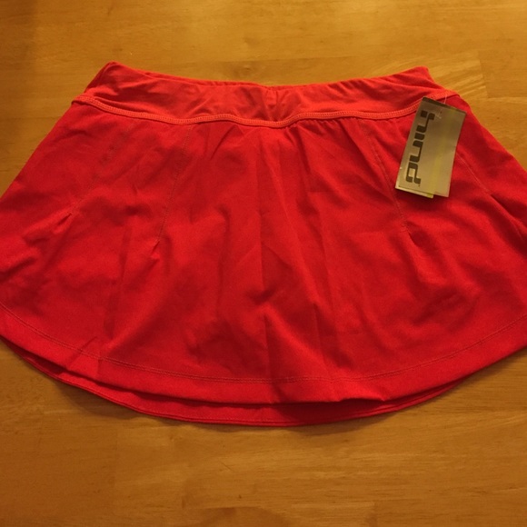 NWT hind tennis skirt