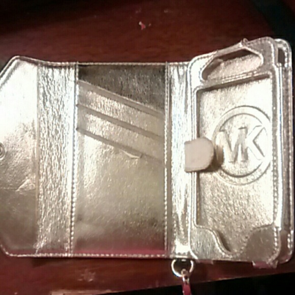 Michael Kors iphone wallet - Picture 3 of 4