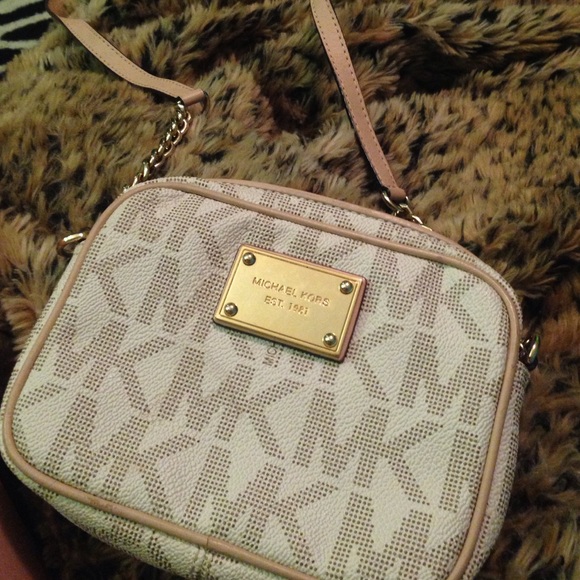 MK purse