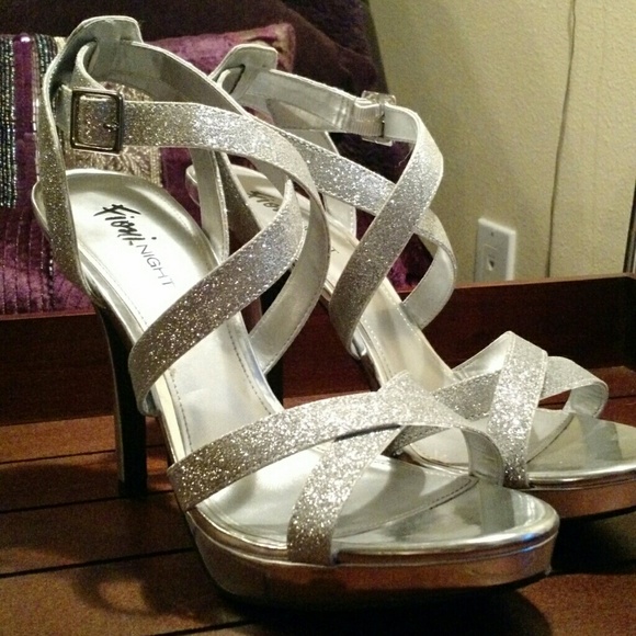 Sparkly Silver High Heels!! - Picture 2 of 4