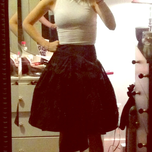 DVF high waisted full taffeta skirt w/ giant bow