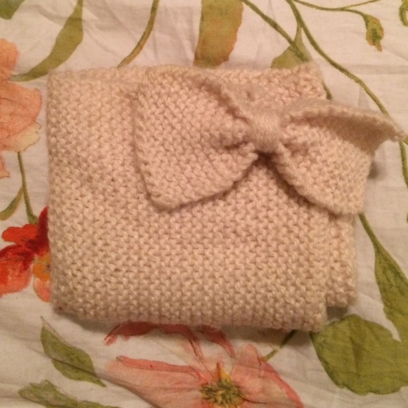 Handmade white infinity scarf 👍🏻