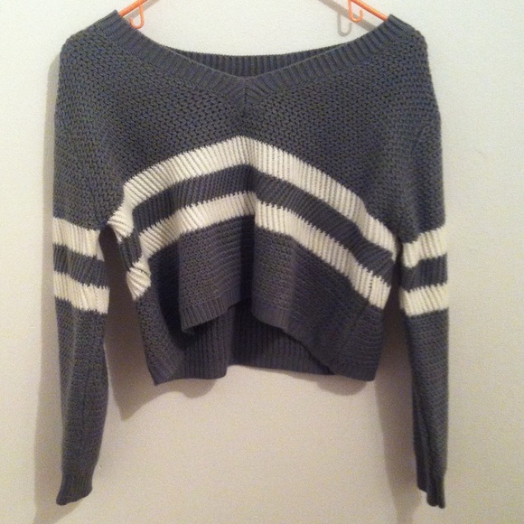 YHF gray and white knit sweater