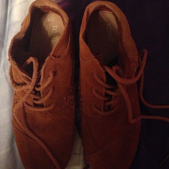 Toms - Picture 4 of 4