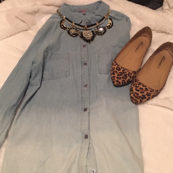 Long sleeve denim shirt🌷