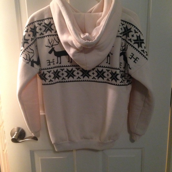 Sheinside.com Reindeer Hoodie - Picture 2 of 2