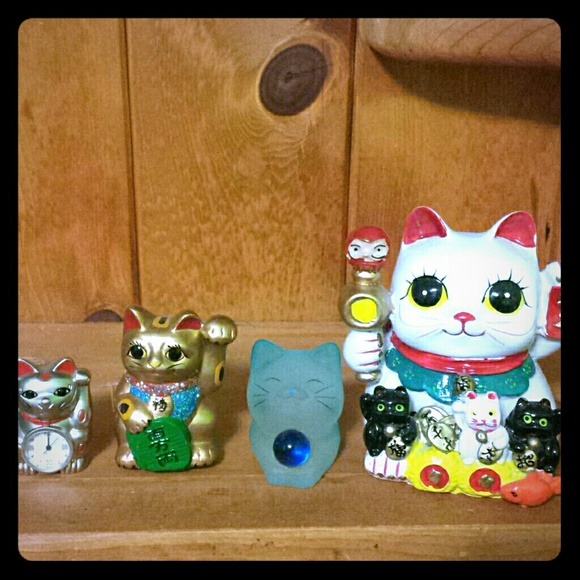 Set of 4 Lucky Cat Figures