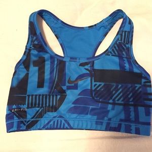 Nike sports bra DISCOUNTED SHIPPING