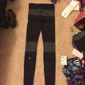 NWT lululemon OM speed tight sz 4 stripes! No Trd!