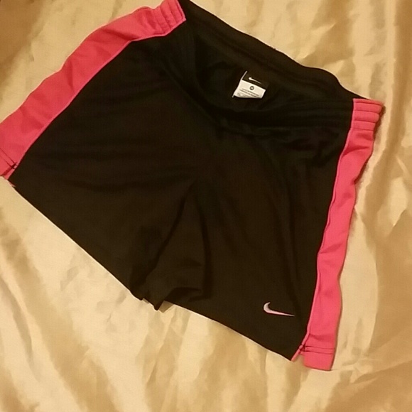 Nwot Nike Shorts xs pink and black