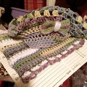 Closet Glam Apparel Crochet Beret/Cowl Set