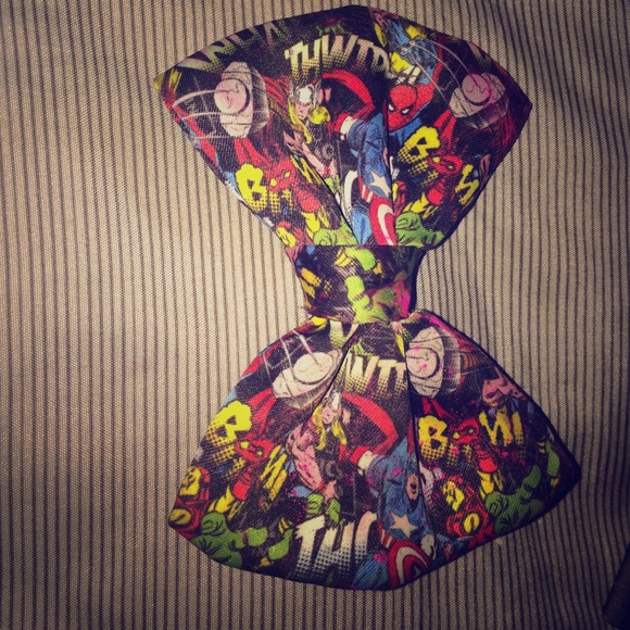Avengers bow