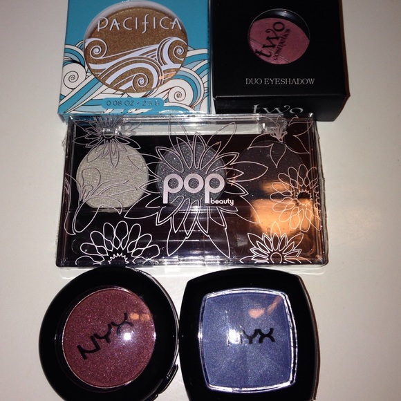❗️LOWEST PRICE❗️5 unused sealed eye shadows
