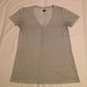✨SOLD✨ BDG Pinstripe Tee