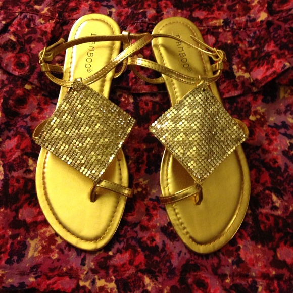 Sandles and skirt 🎀 - Picture 2 of 4