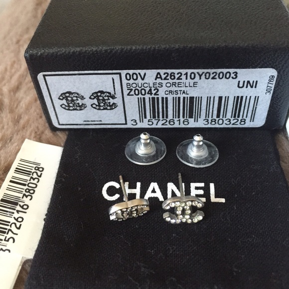 ❤️RESERVED❤️Authentic CHANEL CRYSTAL STUDS (small) - Picture 2 of 7