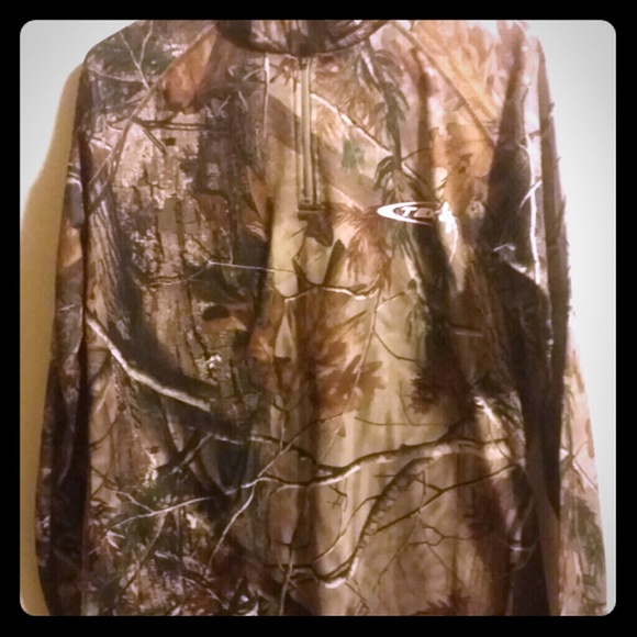Camo pullover women's